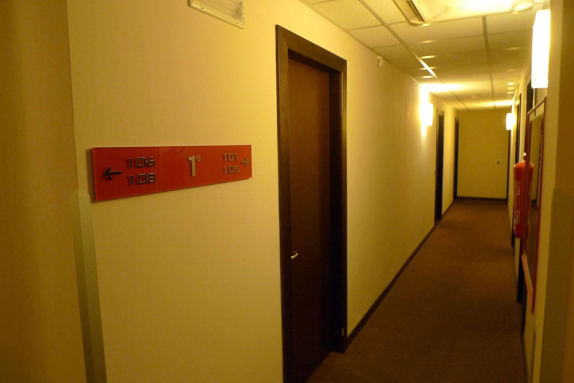 Capistrello Hotel De Meis מראה חיצוני תמונה